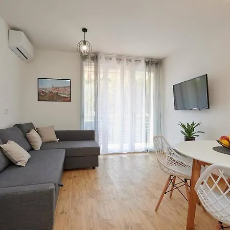 Apartment Trau *